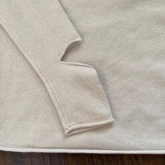 360 Cashmere Cream Cutout Cashmere Sweater Extra Small - Picture 5 of 11